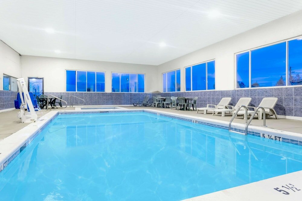 Фото Howard Johnson by Wyndham Perry Ga