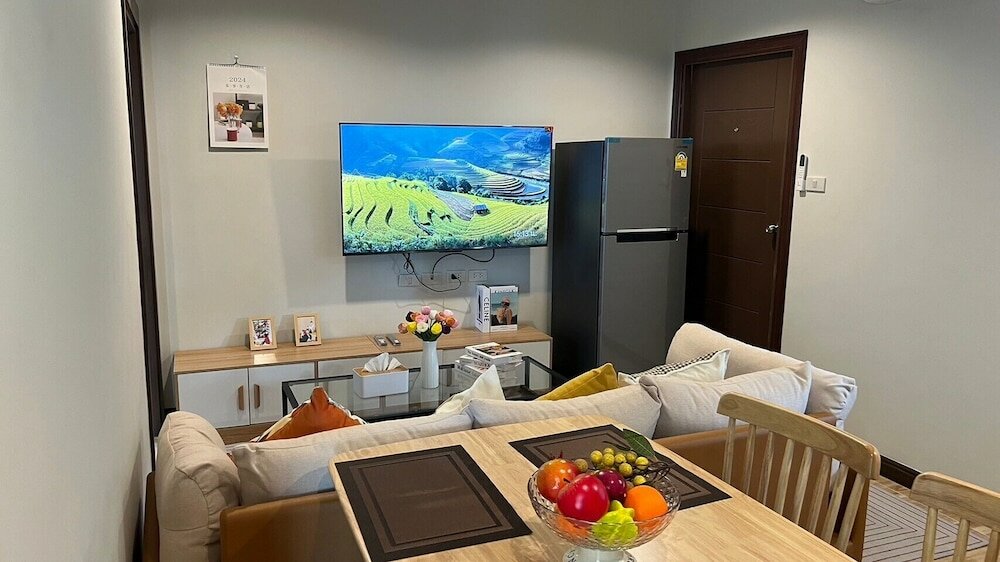 Фото My Friends's House 2