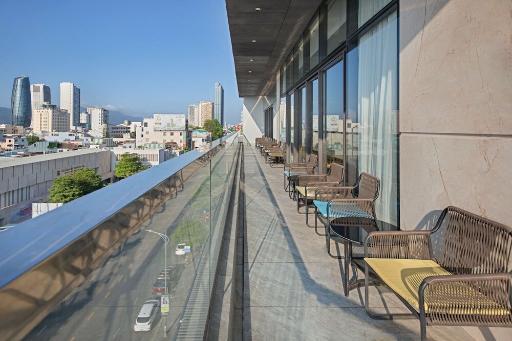 Фото G8 Luxury Hotel and SPA Da Nang