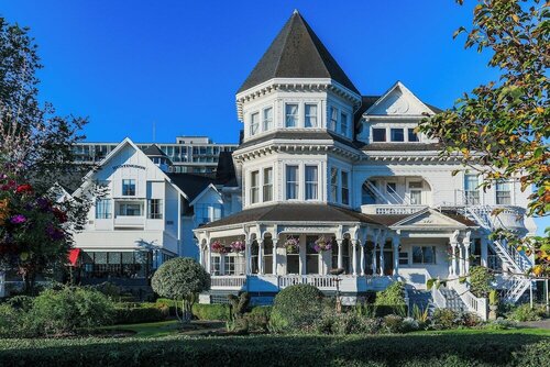 Внешний вид отеля Huntingdon Manor Hotel в Виктории, фото 1