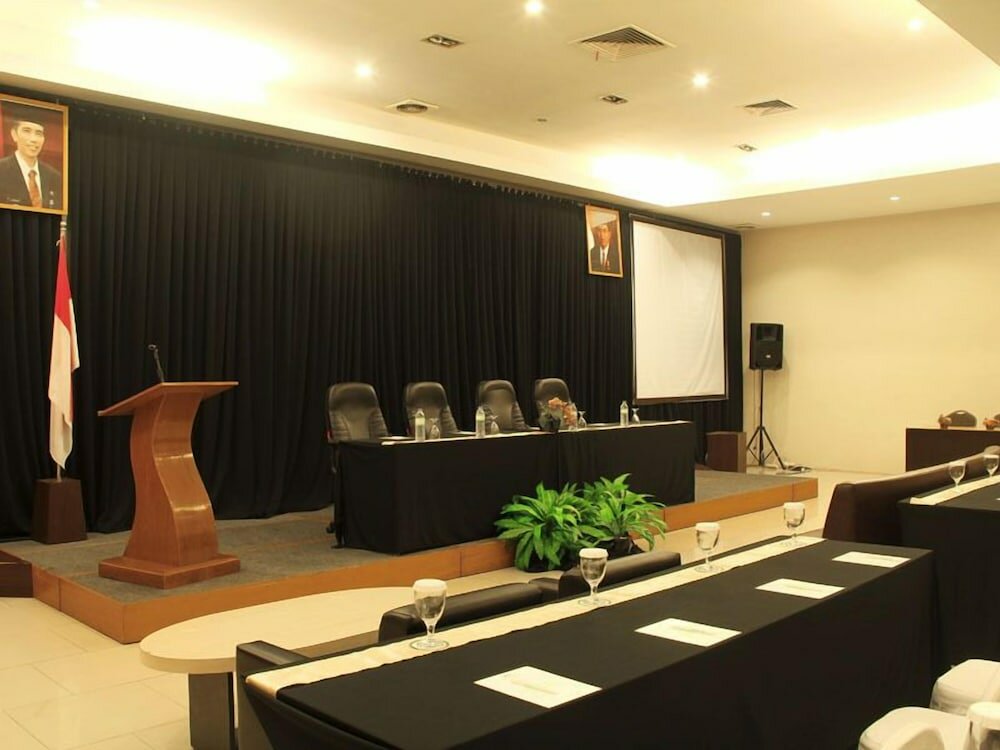 Фото Wiltop Hotel