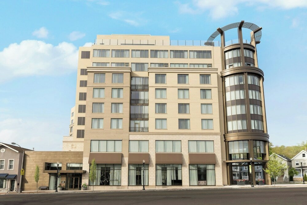 Фото The MC, Autograph Collection