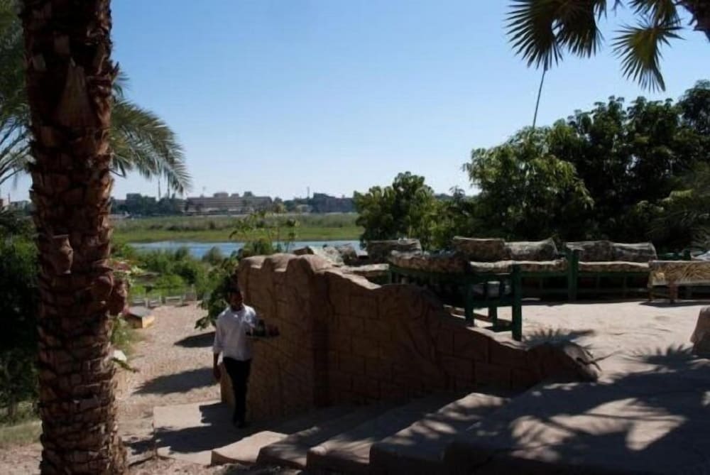 Фото Al Baeirat Hotel