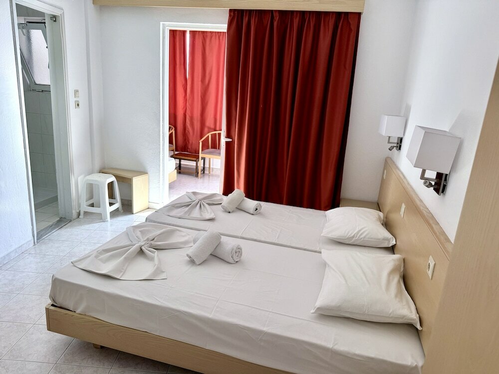 Фото Savoy City Hotel