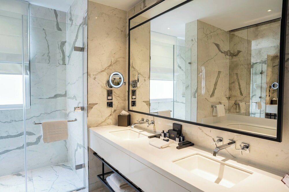 Фото The Dixon Autograph Collection