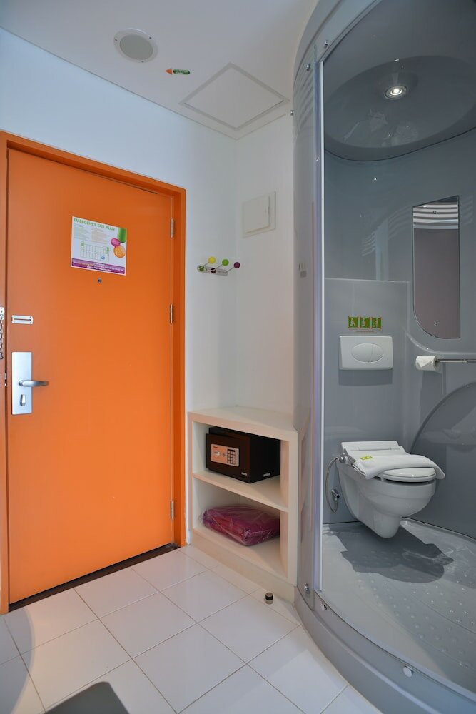 Фото Pop! Hotel Kemang Jakarta