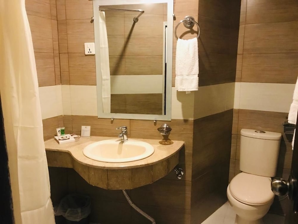 Фото Отель One Murree