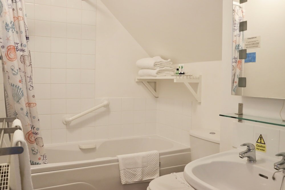 Фото The New England