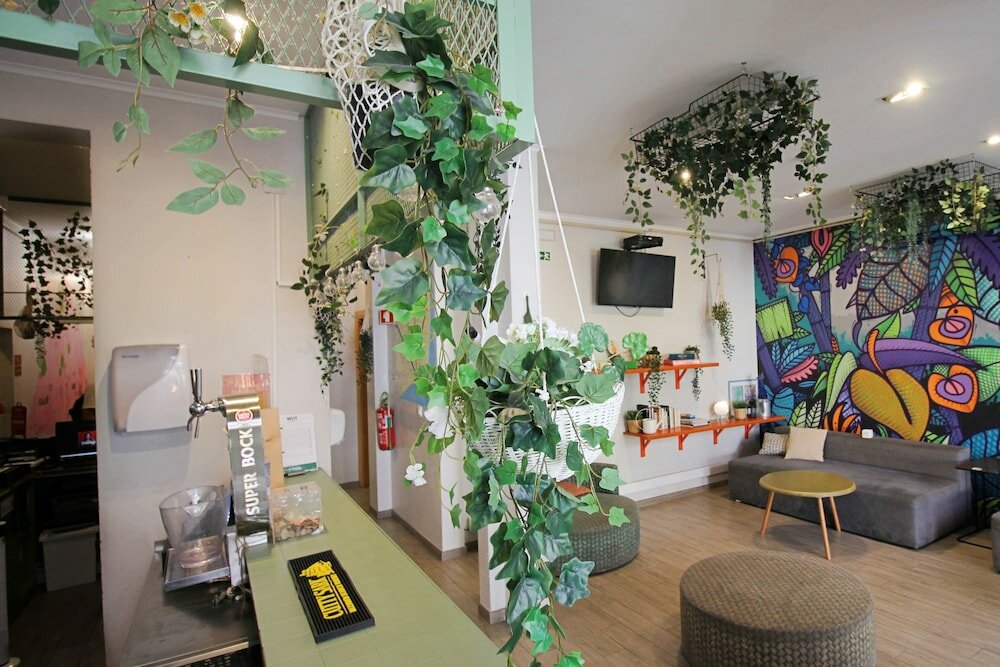 Фото Wot Lisbon Patio - Hostel