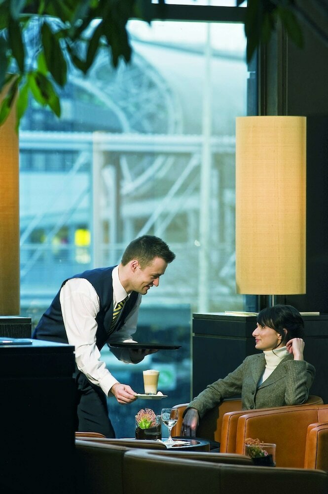 Фото Maritim Hotel Dusseldorf