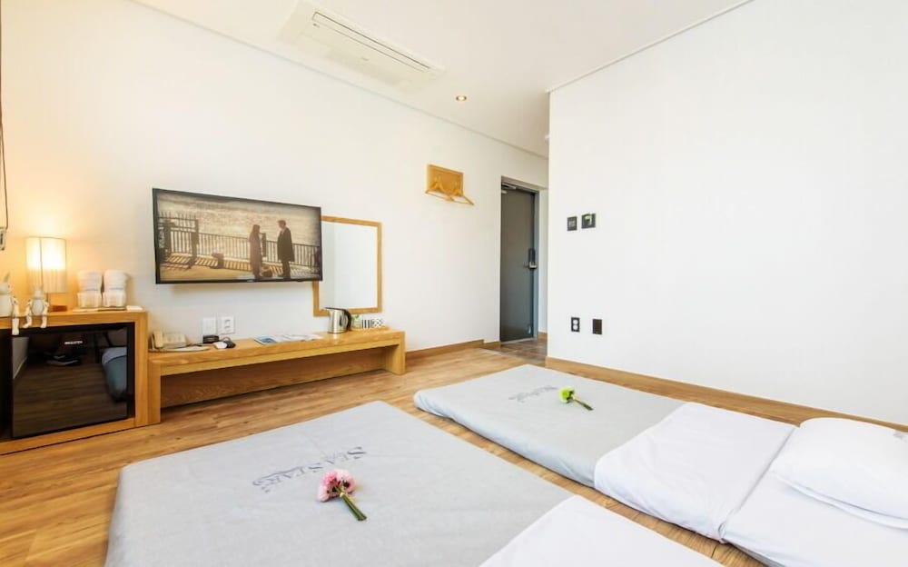 Фото Sea Star Hostel Yeosu