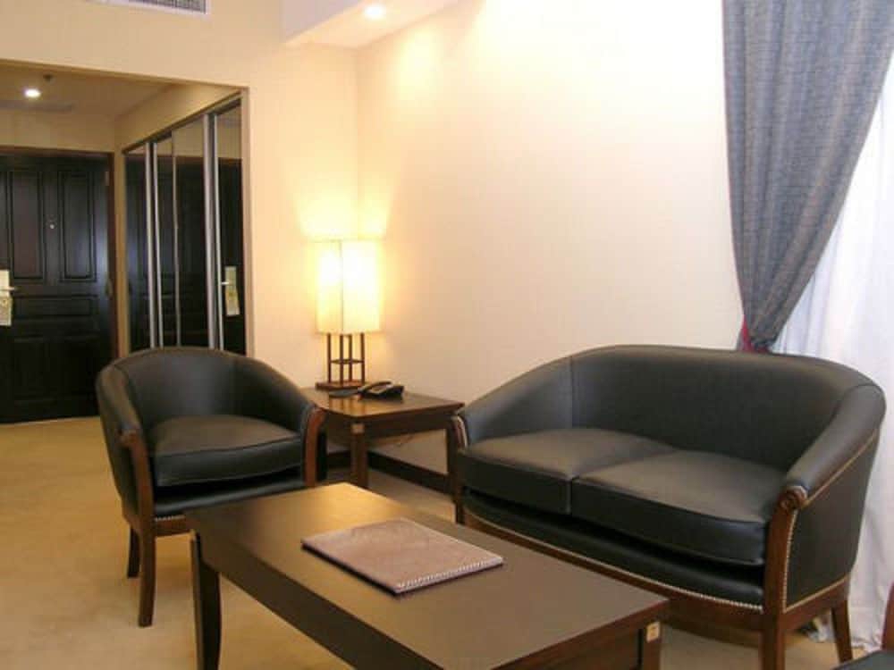 Фото Alejandro i Hotel