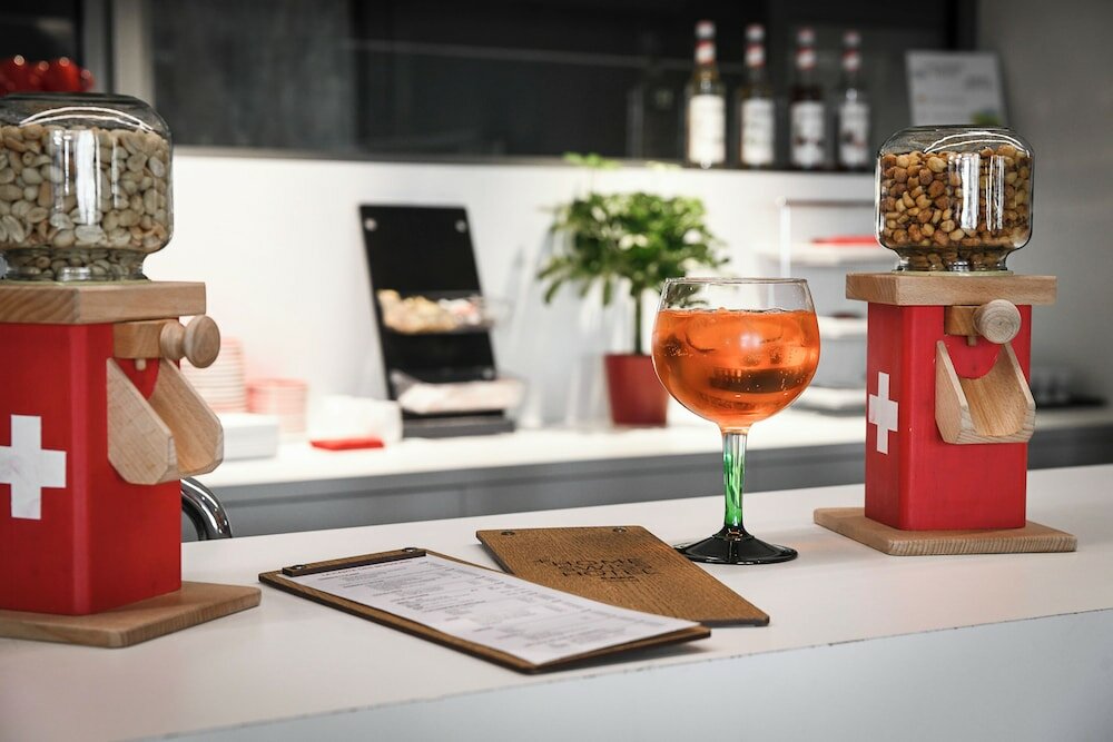 Фото Home Swiss Hotel