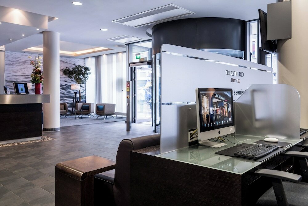 Фото Courtyard Munich City Center