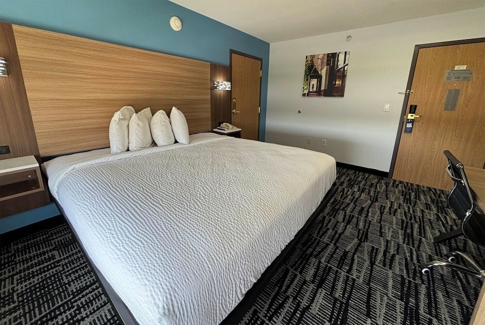 Фото Baymont by Wyndham Jacksonville