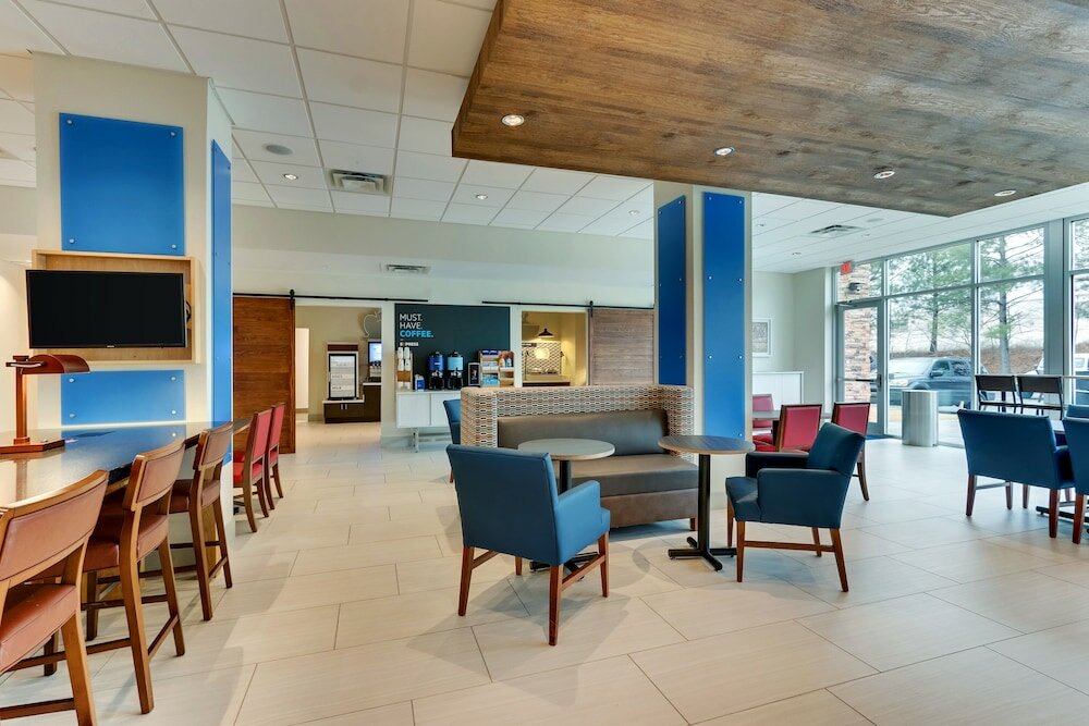 Фото Holiday Inn Express & Suites Dawsonville, an Ihg Hotel