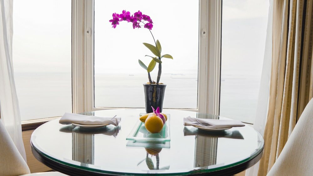 Фото Diamond Hotel Philippines