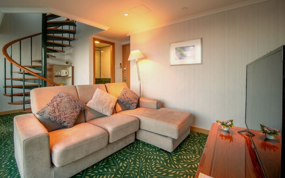 Фото Bishop Lei International House