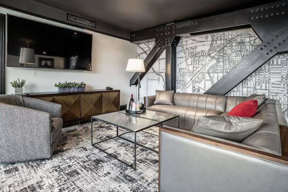 Фото Bottleworks Hotel