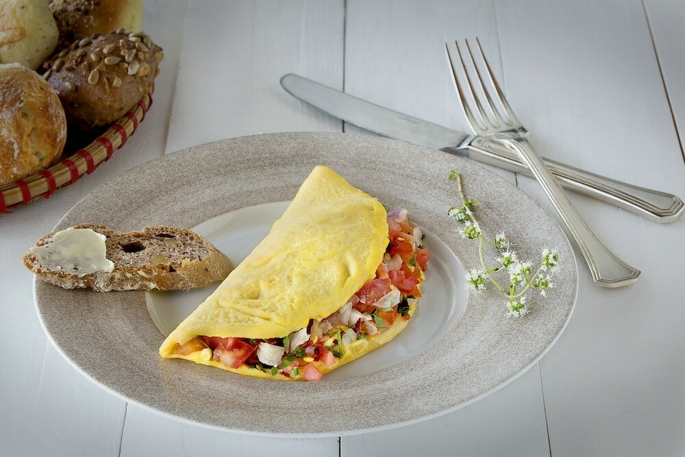 Фото Millennium Al Rawdah Hotel