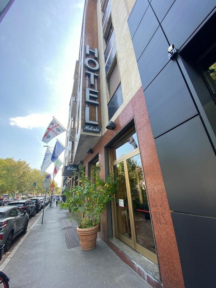 Фото Hotel Sant Ambroeus