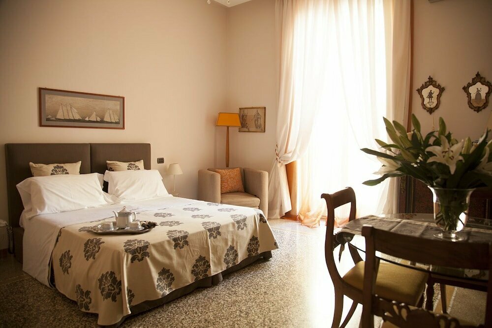 Hotel B&b Orsini46, Naples, photo