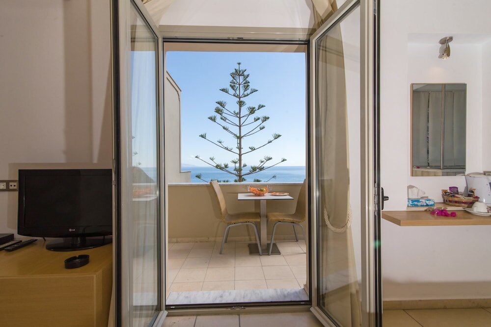 Фото Hotel Antinea Suites & SPA