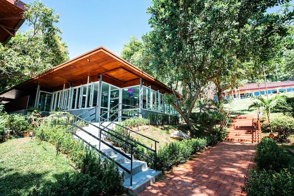 Фото Baansuan Aokhai Beach Resort