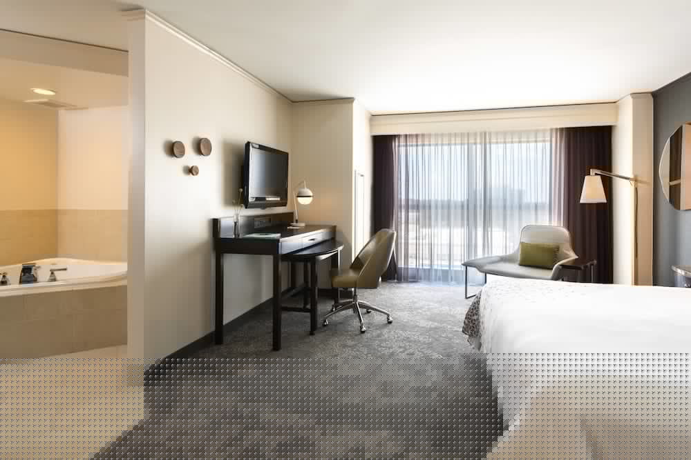 Фото Renaissance Raleigh North Hills Hotel