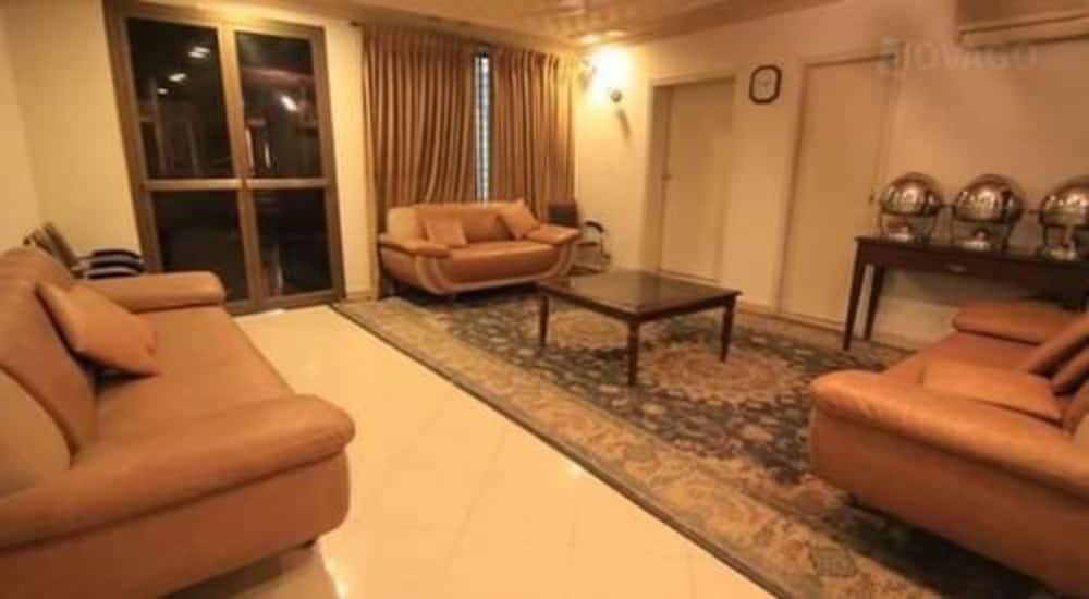 Фото Hotel Fortress Lahore