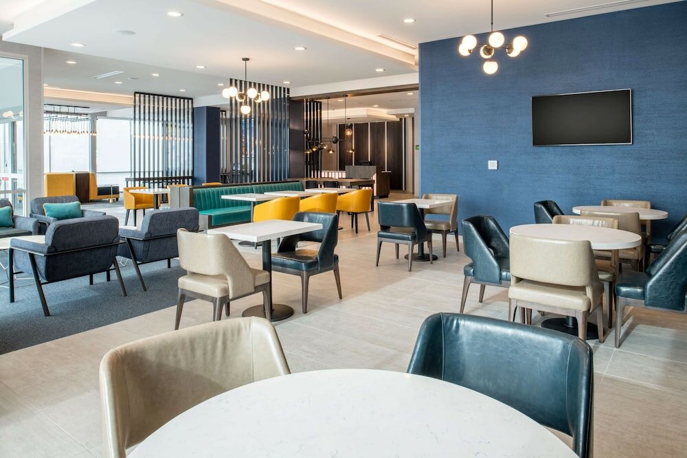 Фото La Quinta Inn & Suites by Wyndham Spokane Downtown