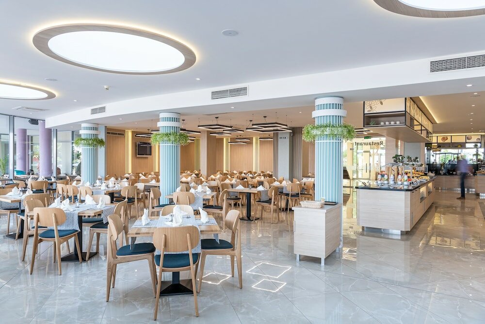 Фото Neptun Beach