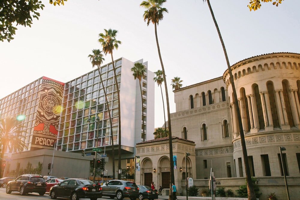 Фото The Line Hotel