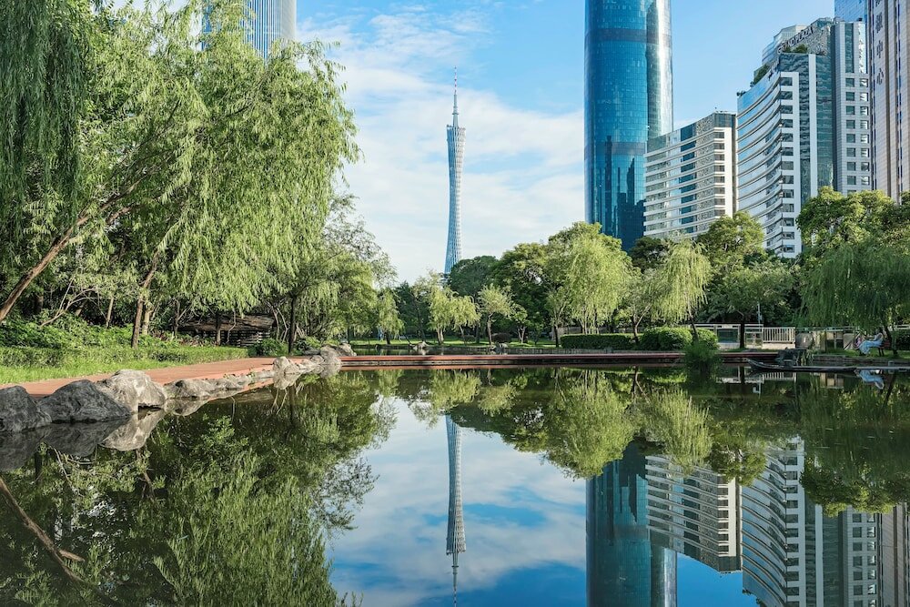 Фото Sunny Apartment Of Grand Continental