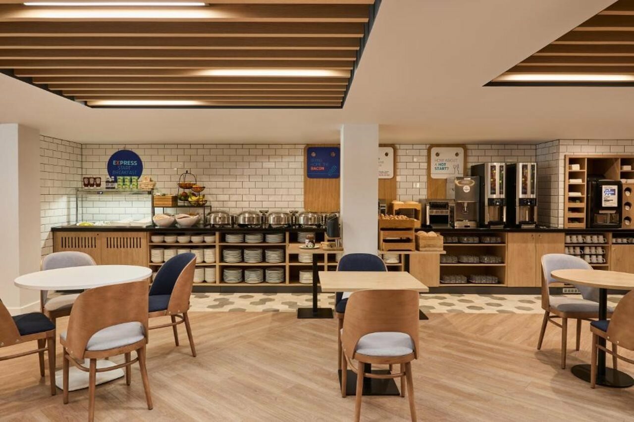 Фото Holiday Inn Express London - Limehouse, an Ihg Hotel