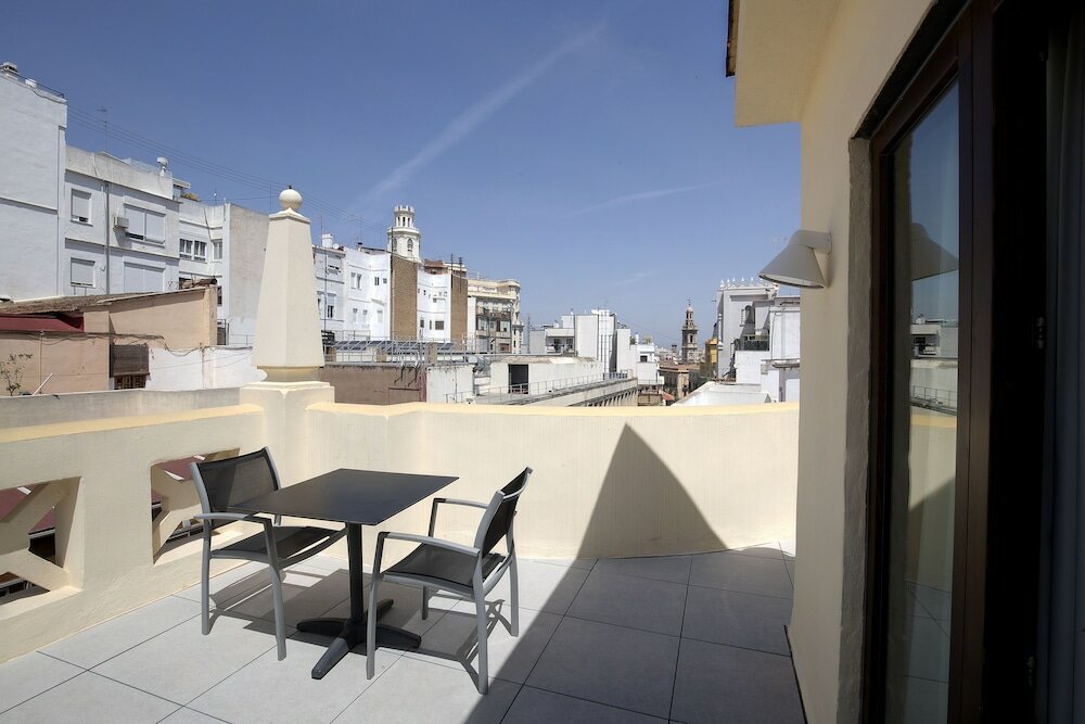 Фото Catalonia Excelsior Hotel