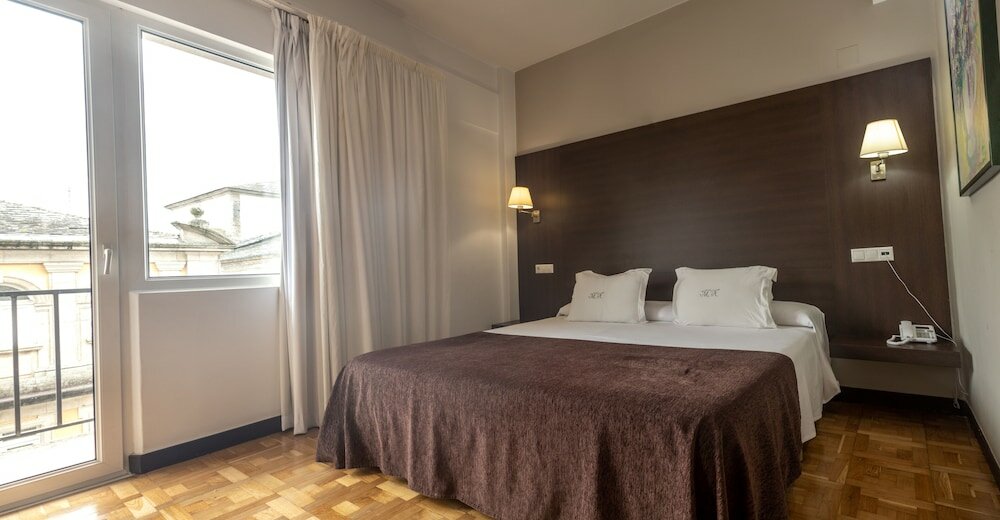 Фото Méndez Núñez Hotel