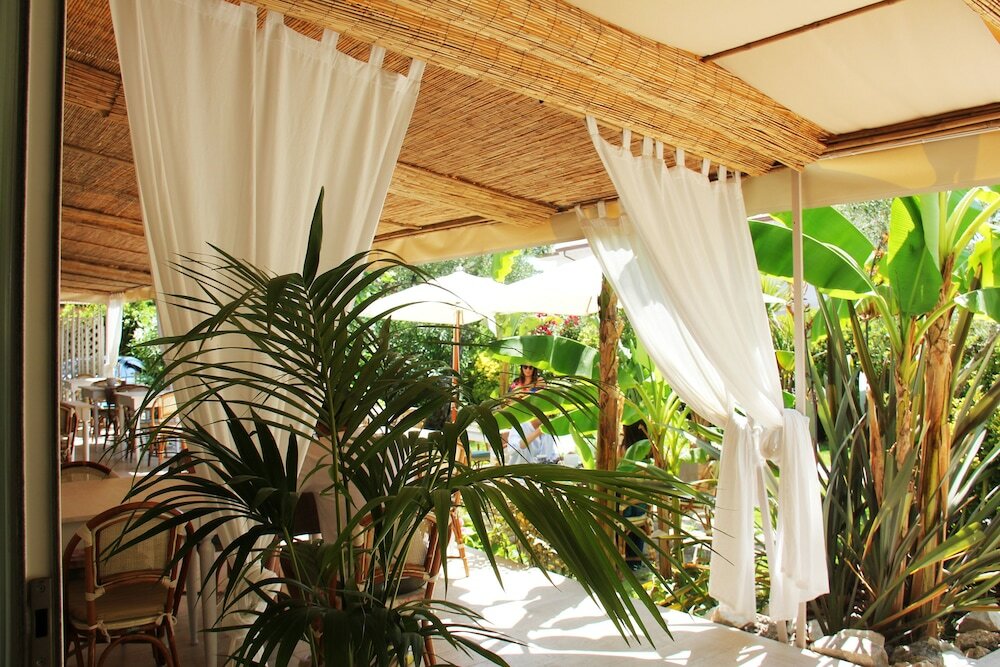 Фото Hotel Bijou