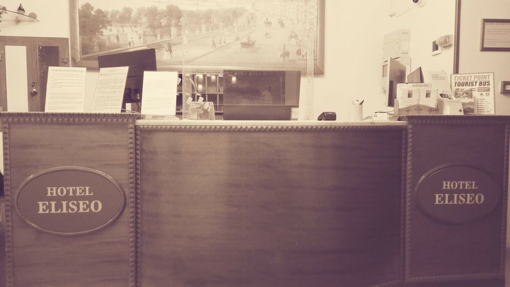 Фото Hotel Tourist