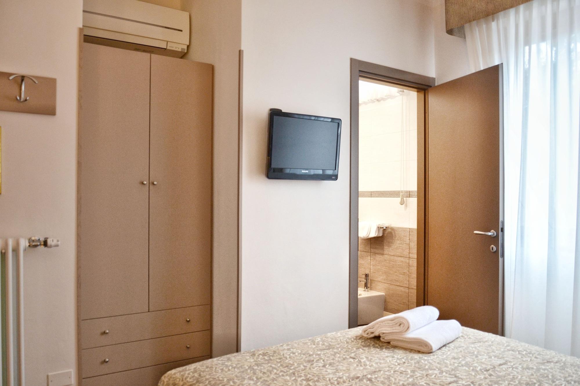 Фото Hotel Tiffany