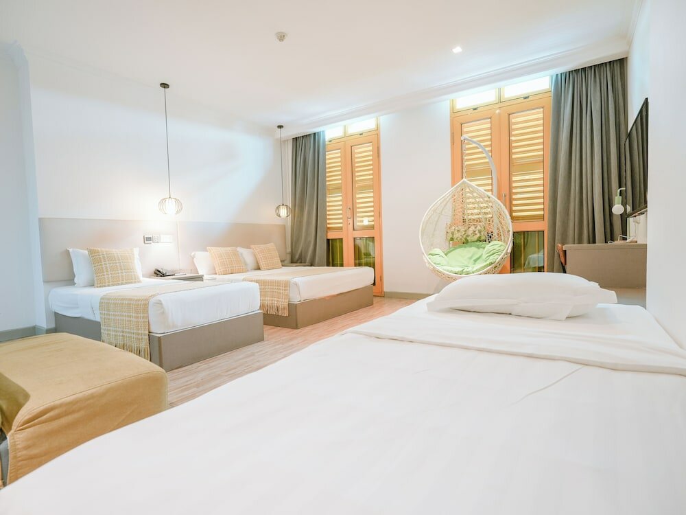 Фото Champion Hotel