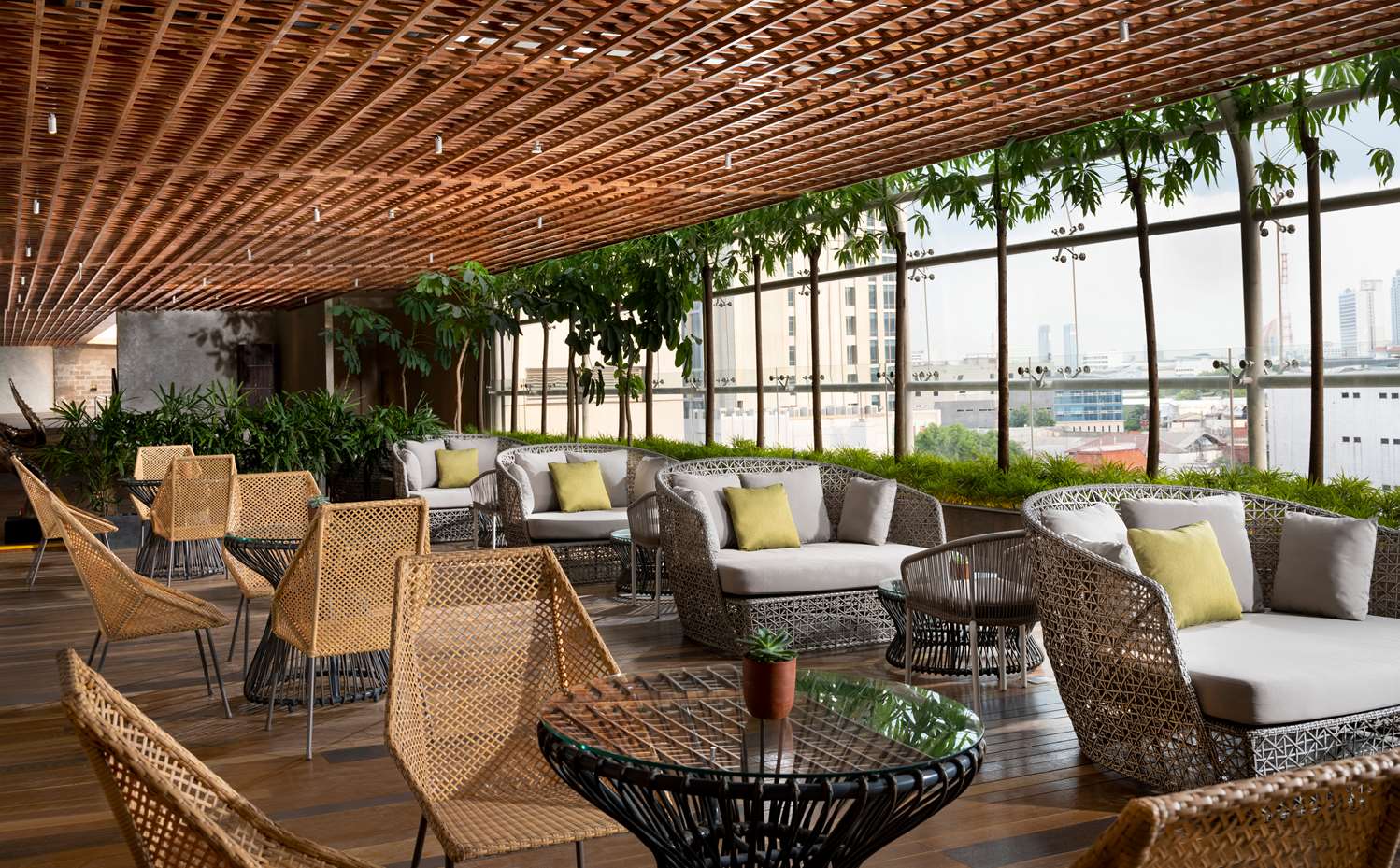 Фото DoubleTree by Hilton Surabaya