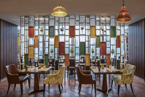 Гостиница Renaissance Dhaka Gulshan Hotel