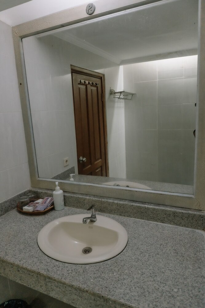 Фото Puri Dibia Hotel