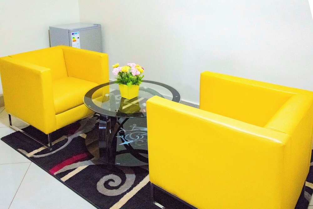 Фото G One Hotel