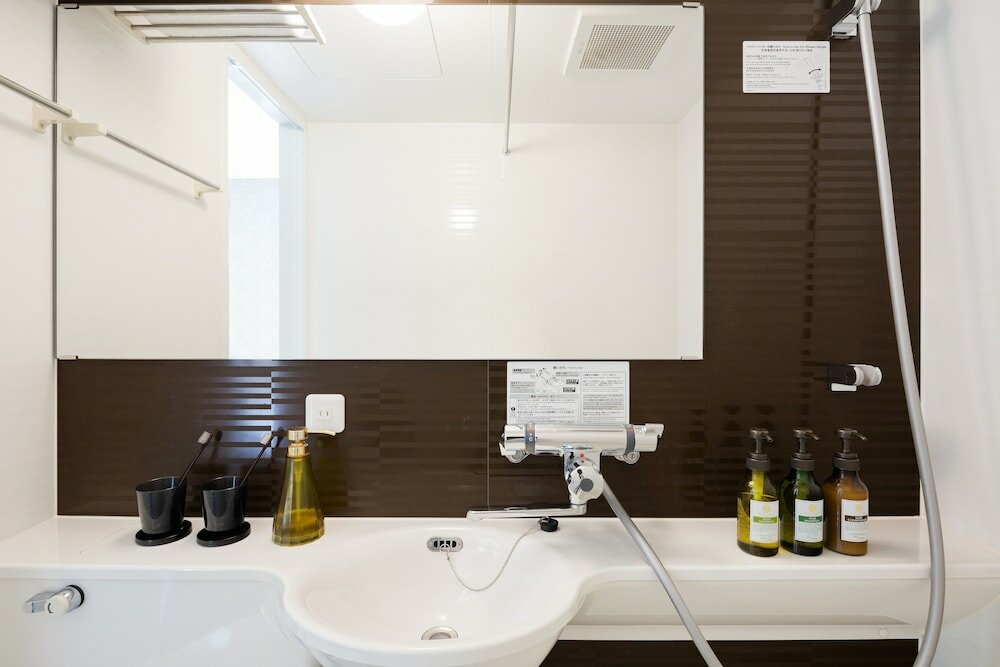 Фото Smart Place Inn Kyoto Nijojo Horikawa