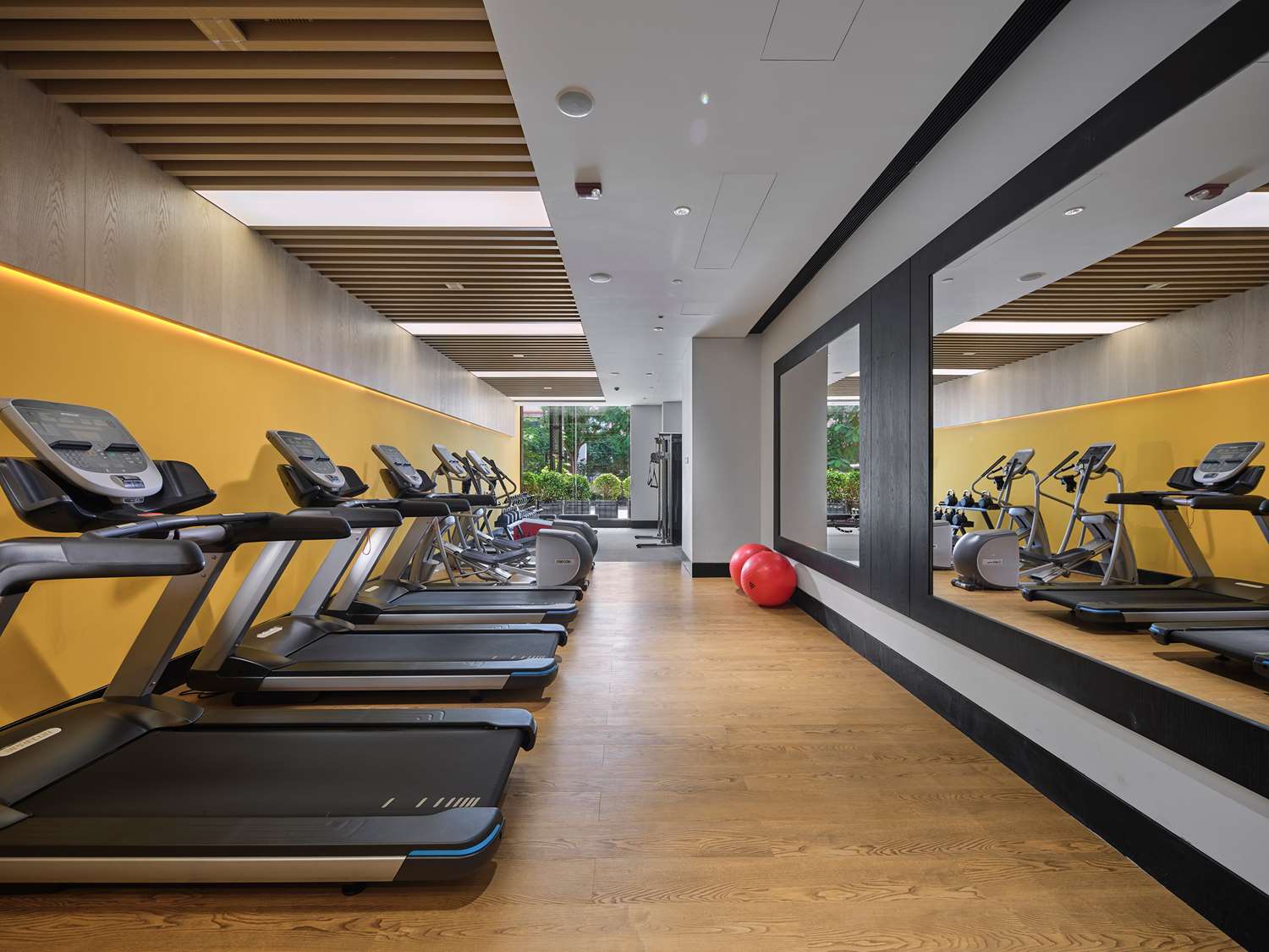 Фото Hilton Garden Inn Guangzhou Tianhe