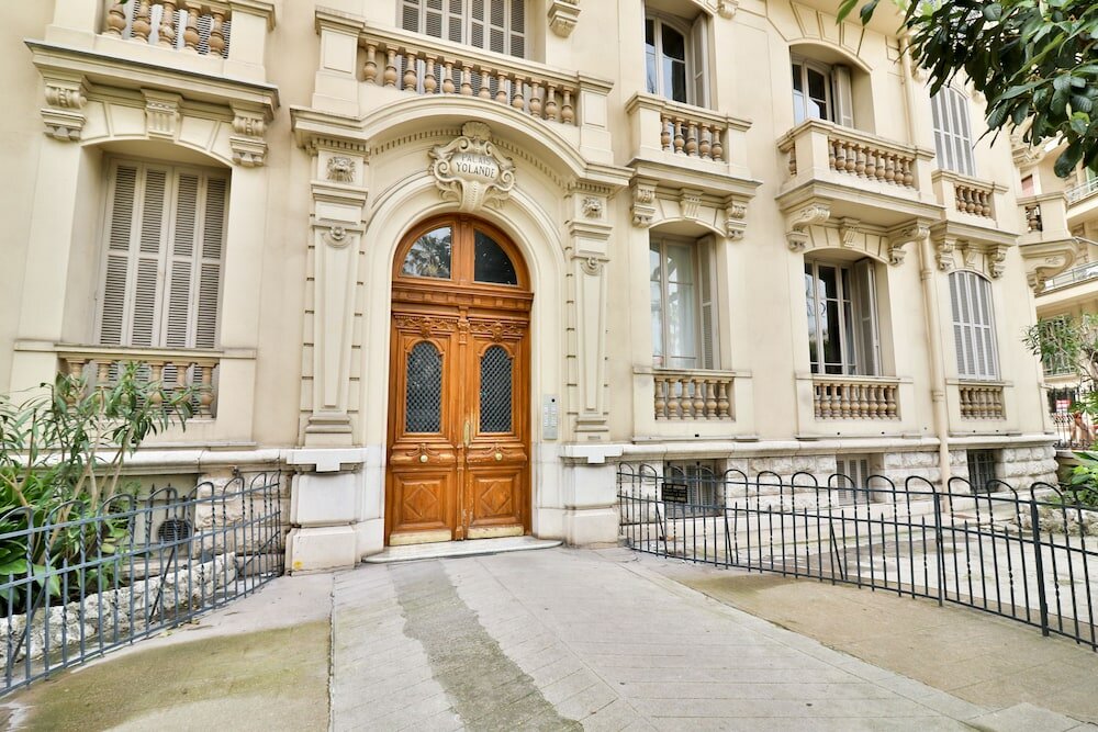 Фото Hotel Victor Hugo