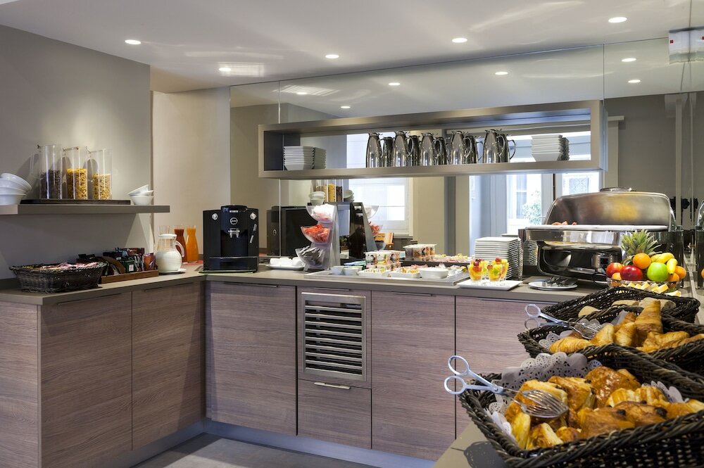 Фото Timhotel Opéra Blanche Fontaine