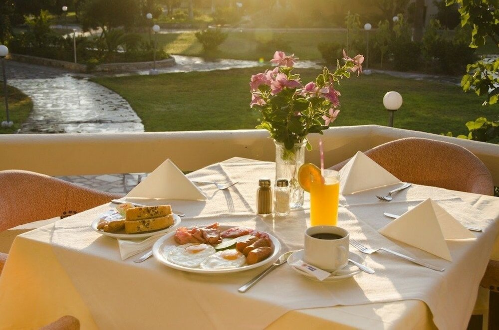 Фото Atlantis Hotel